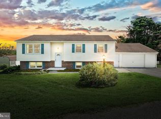 1718 Manor Rd, Windsor, PA 17366