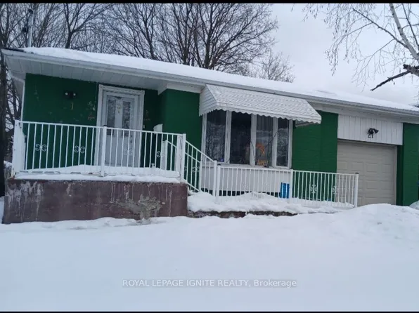 21 Humheller Rd, Toronto, ON M9W 5K2