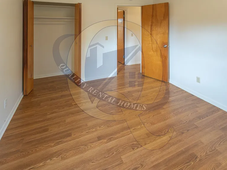 4380 Old Colony Dr — Photo 13