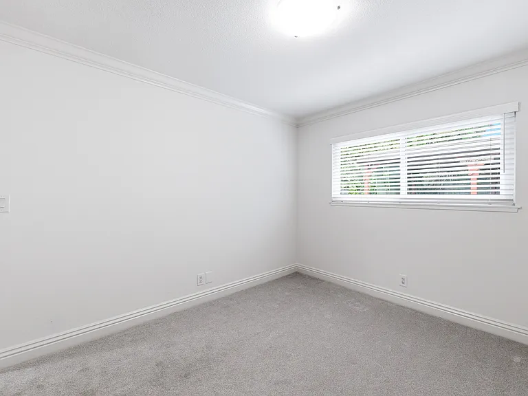 1970 Pelican Pl — Photo 13