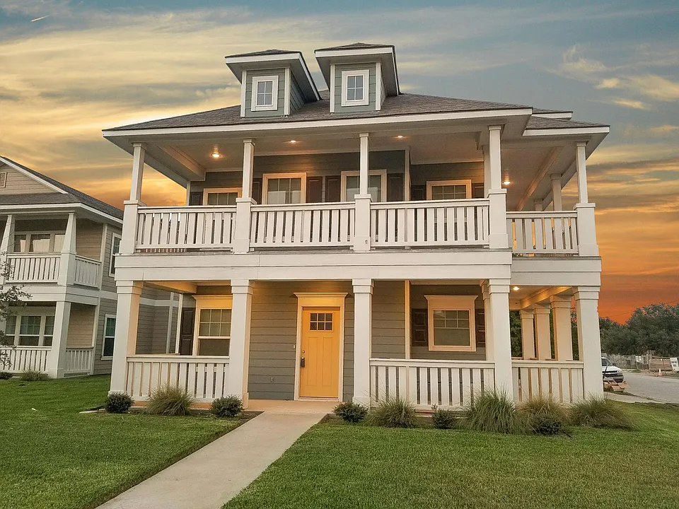 707 Wellborn Rd