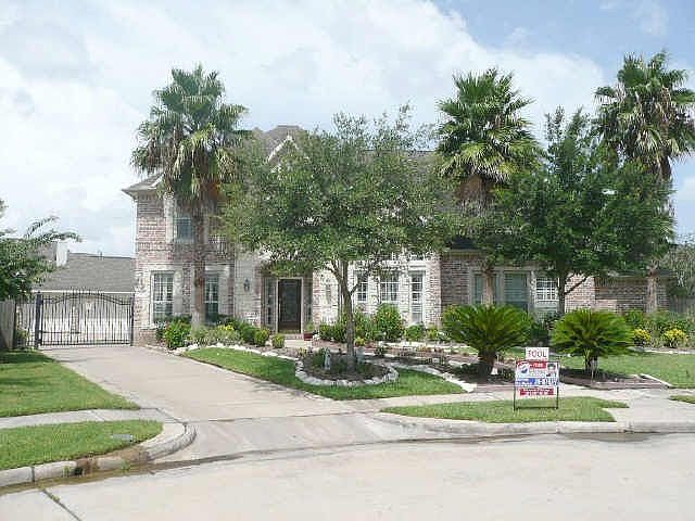1st image of 5806 Parkdale Ct