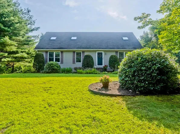 19 Barton Ave, Belchertown, MA 01007