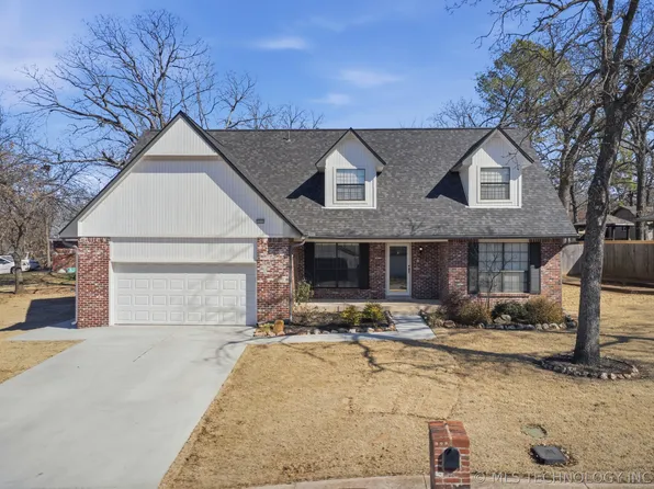 3211 S Bermuda Dr, Sand Springs, OK 74063
