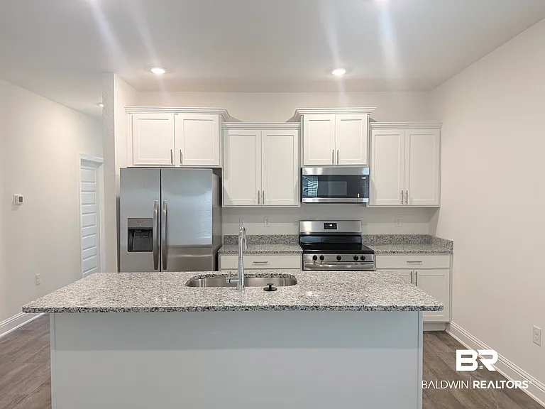 13824 Shea Cir — Photo 7
