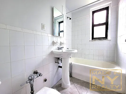 Rented by Made In NY Realty | media 8