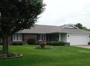 1053 E Tara Rd, Greensburg, IN 47240