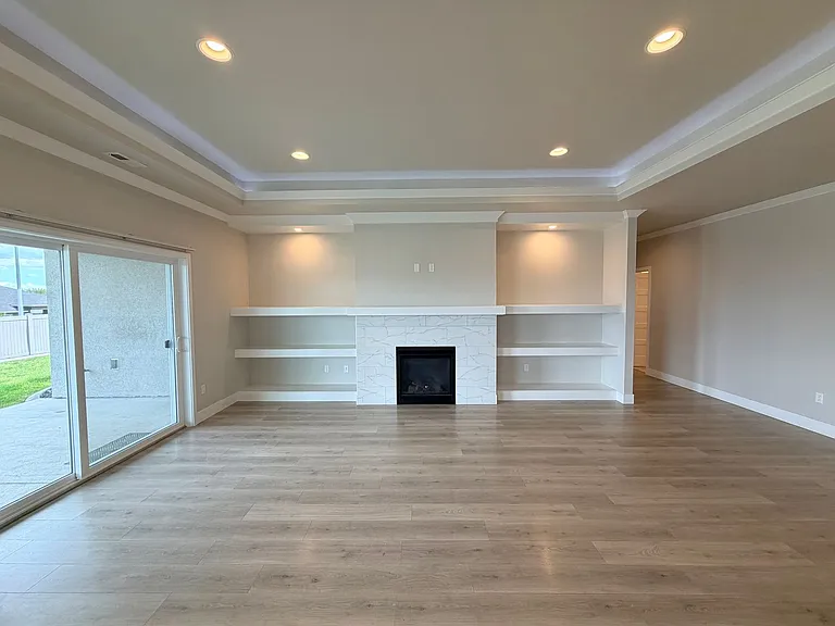 1808 Somers Ln — Photo 13