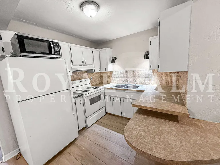 3744 Estelle Ave — Photo 14