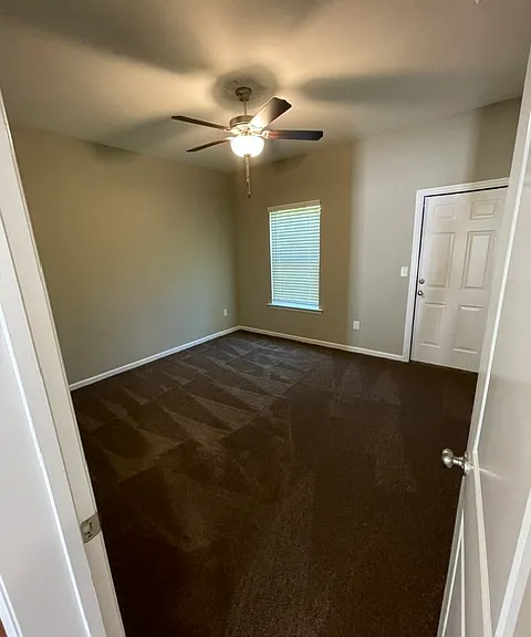 2210 Cedarbrook Ct — Photo 5