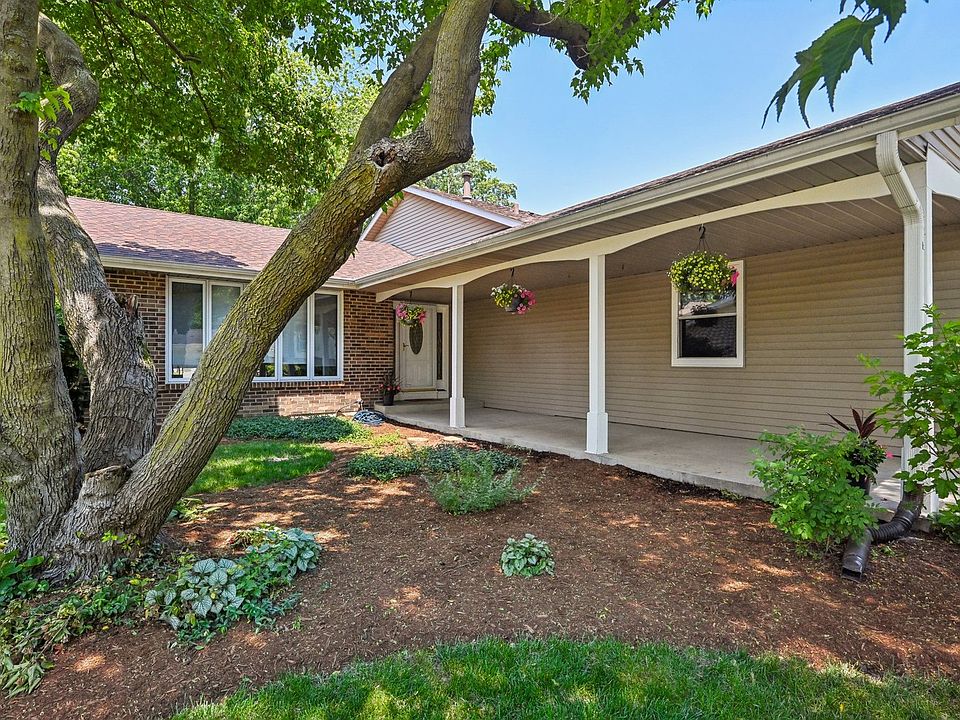 120 S Deerpath Dr, Vernon Hills, IL 60061 Zillow