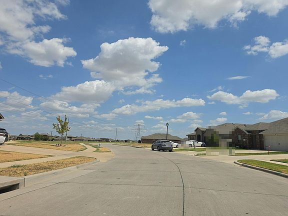 4th image of 1761 Willow Creek Rd