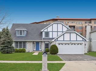 120 Picardy Ln, Wheeling, IL 60090