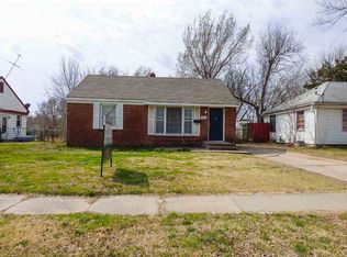 1909 N Spruce Ave, Wichita, KS 67214