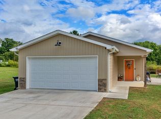 118 Cleveland Ave, Pikeville, TN 37367
