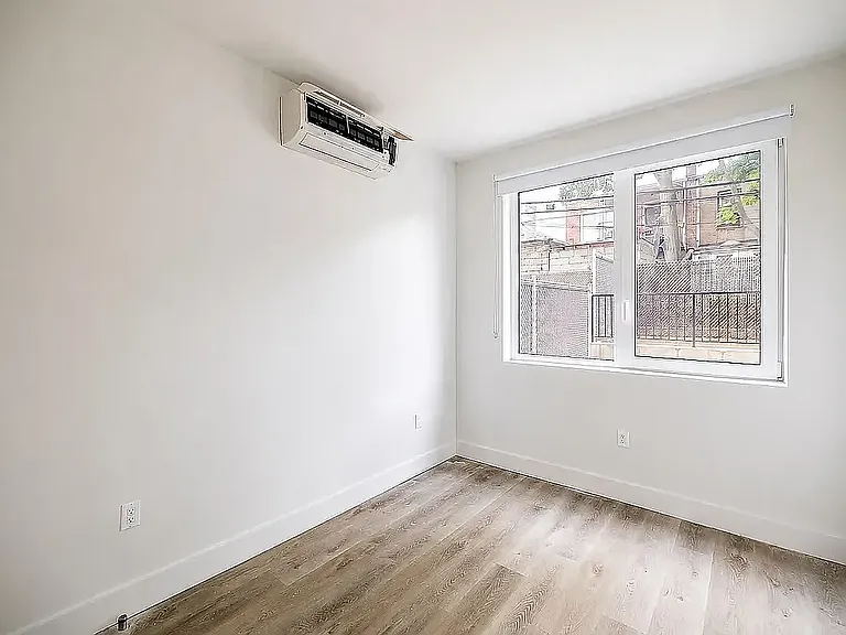 3410 Farragut Rd #1L — Photo 4