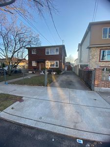 340 Burgher Ave, Staten Island, NY, 10305