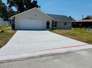 868 Darwin Rd, Venice, FL 34293