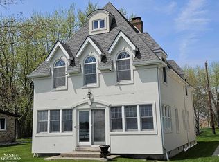 7765 S River Rd, Marine City, MI 48039