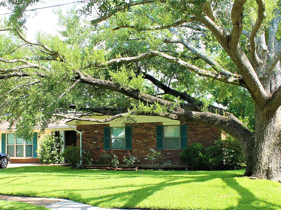1st image of 2505 Palmer Dr