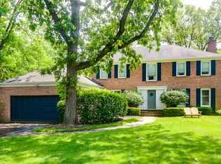 1101 Buena Rd, Lake Forest, IL 60045