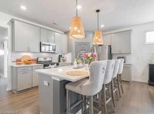 4009 Limestone Ct, Clemmons, NC 27012