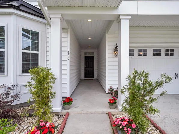 280 Swamp Creek Ln, Moncks Corner, SC 29461