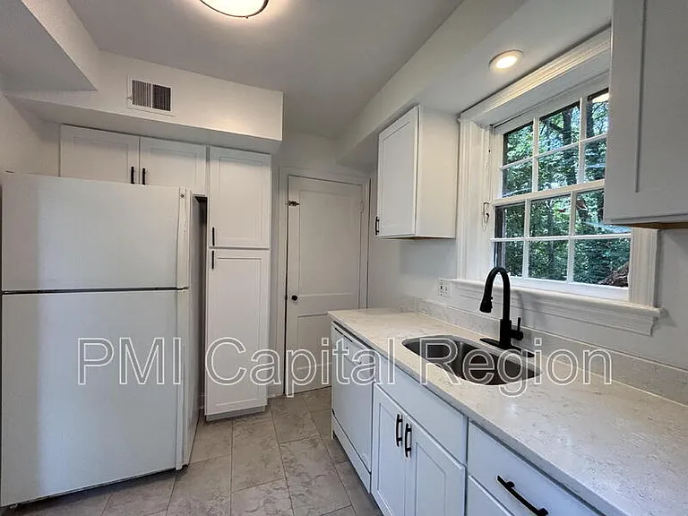 9919 Big Rock Rd — Photo 5