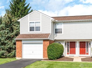 1515 Eagle Highlands Dr, Fairborn, OH 45324