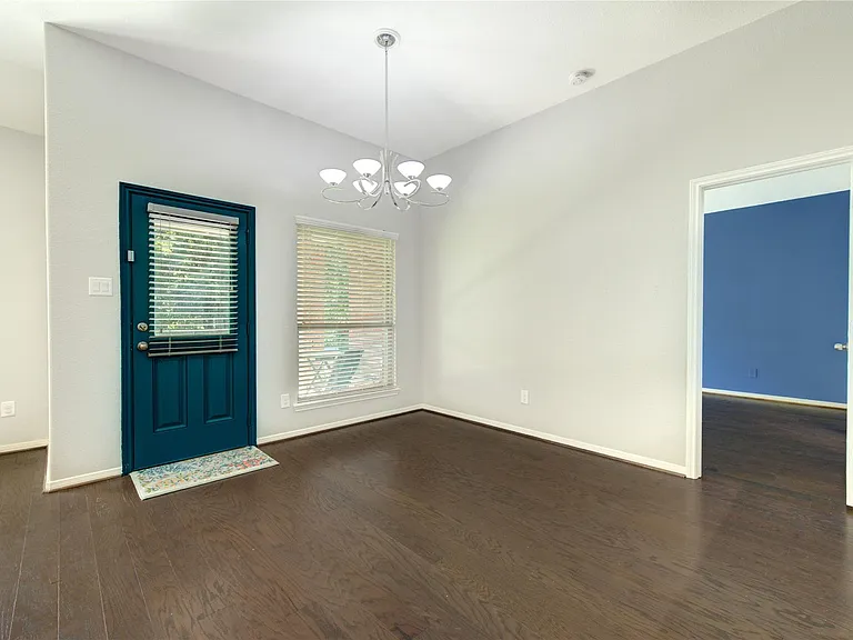 9802 Massanutten Ln — Photo 19