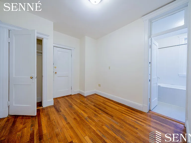 333 Harvard St #9 — Photo 8