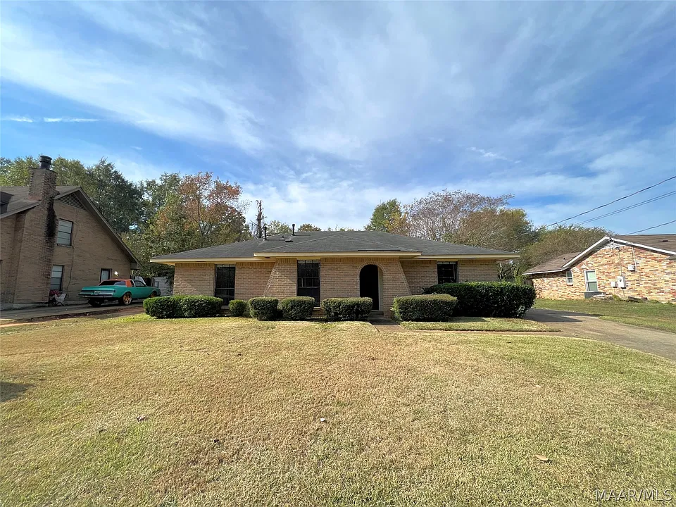 561 Dunbarton Rd