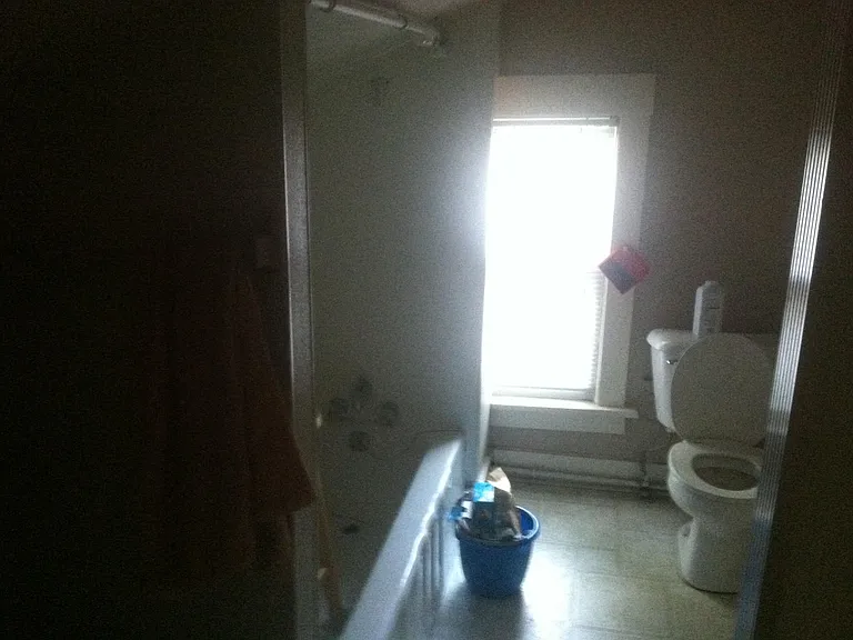 929 S Summit St — Photo 11