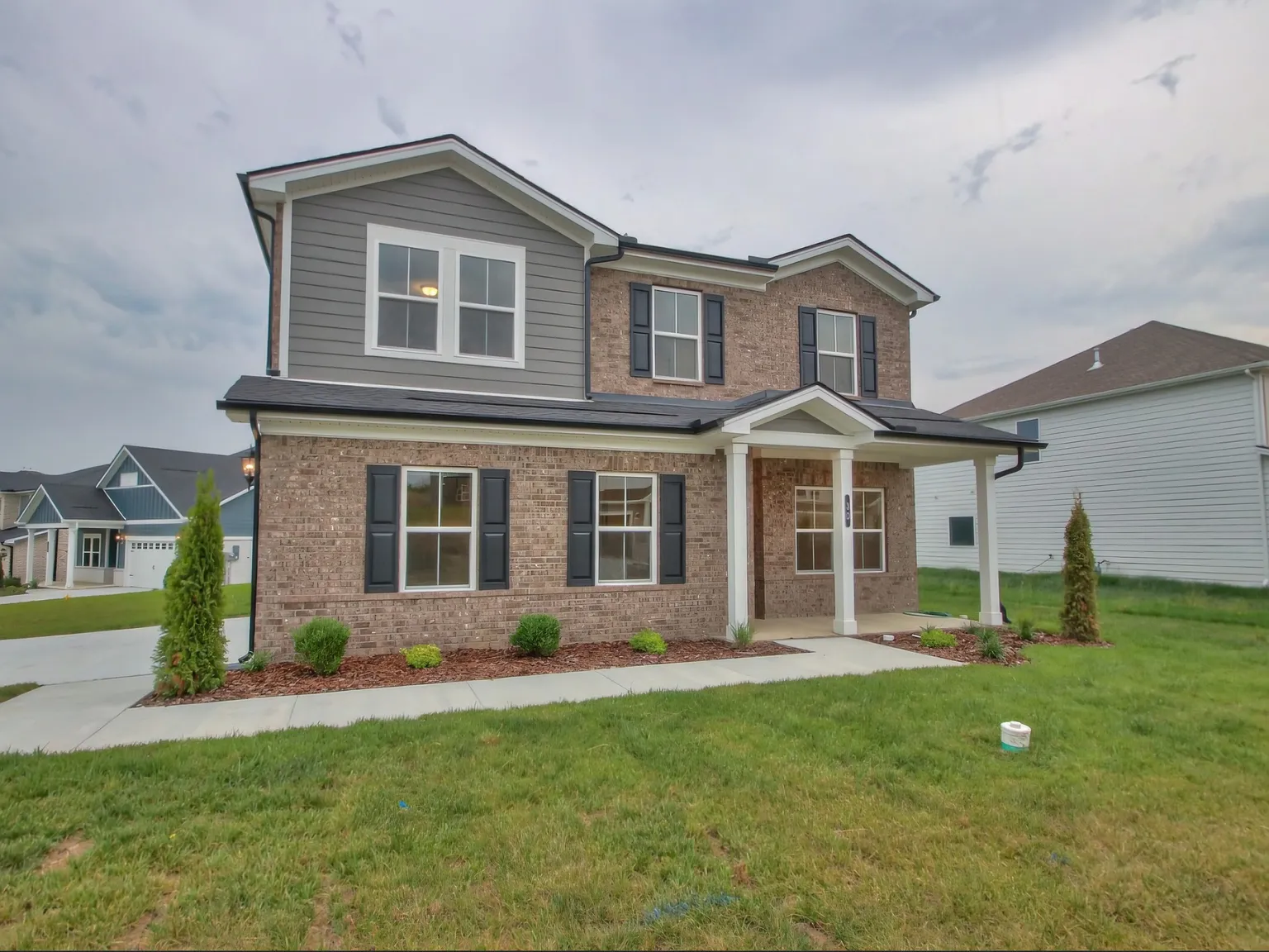 4 bed, 2135 sqft, $3,000 — Photo 2