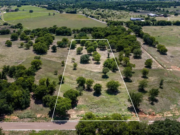 16 Lakewood Dr, Whitney, TX 76692
