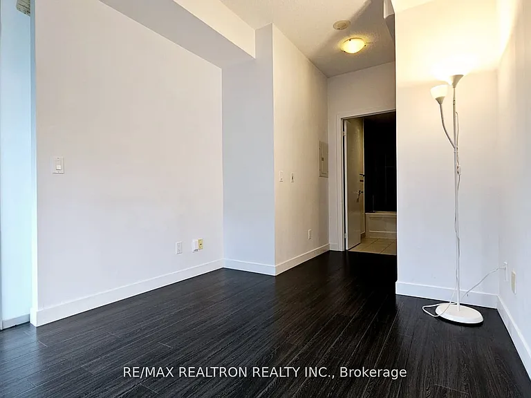 770 Bay St #712 — Photo 9