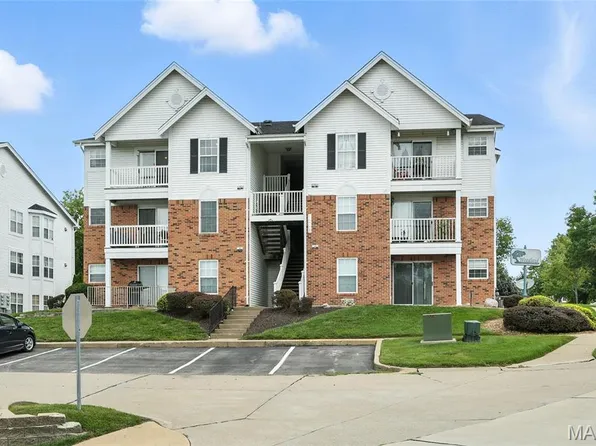1209 Woodland Point Dr APT K, Saint Louis, MO 63146