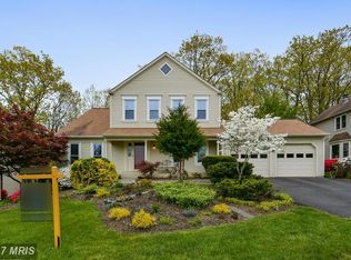 8516 W Oak Pl, Vienna, VA 22182