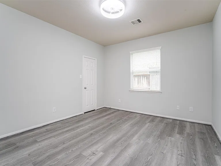 3931 Medici Ct — Photo 14