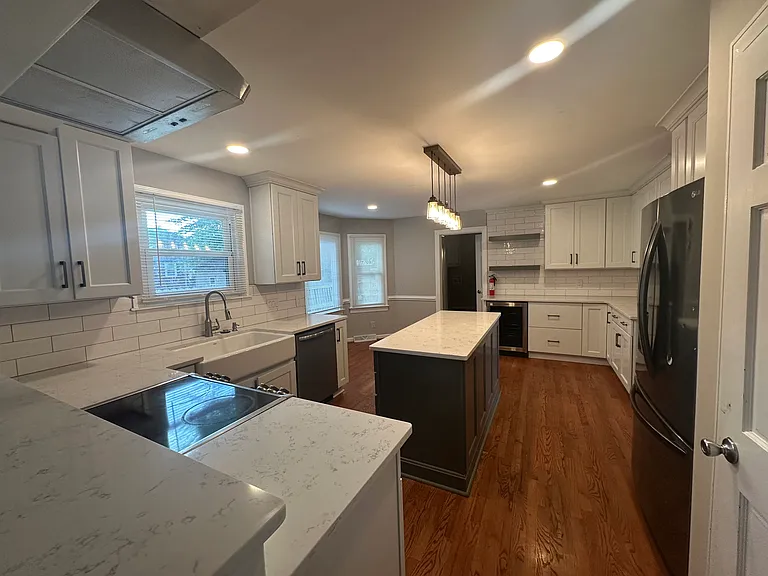 608 Hearndon Ct — Photo 9