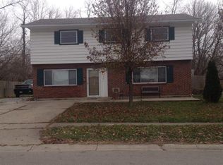 150 Woods Rd, Springboro, OH 45066