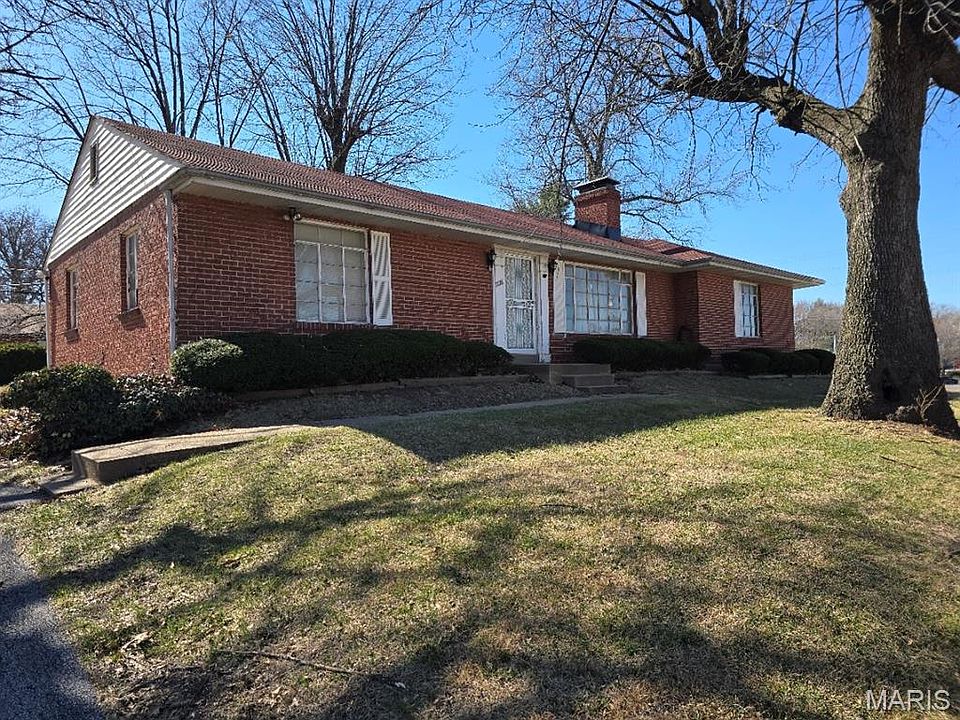 1st image of 7126 Forest Hill Dr