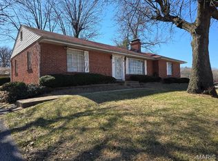 7126 Forest Hill Dr, Saint Louis, MO