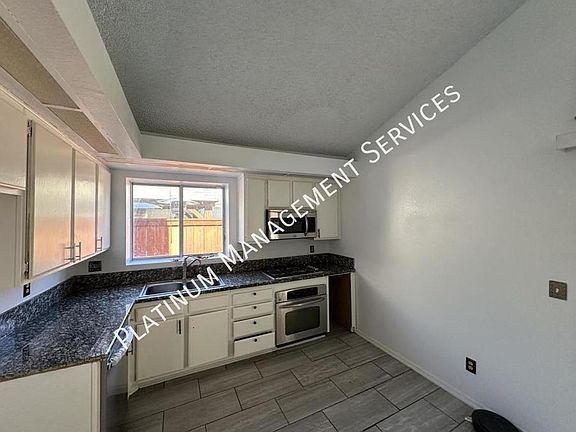 5th image of 36832 Goldenview Way