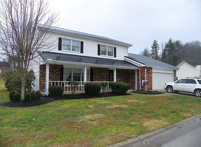 1st image of 33 W Dorton Blvd