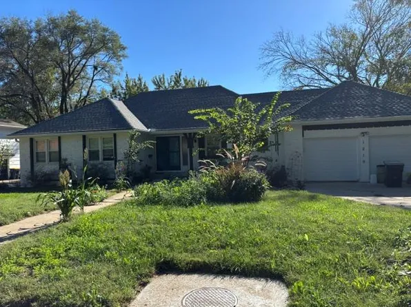 1219 E 109th Ter, Kansas City, MO 64131
