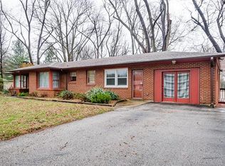 16 Lenel Dr, Belleville, IL 62223