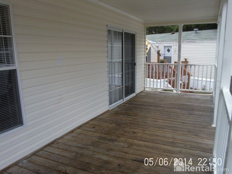 1st image of 9016 Fairglade Dr S