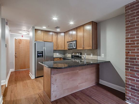 4th image of 1100 S Broad St Unit 15A