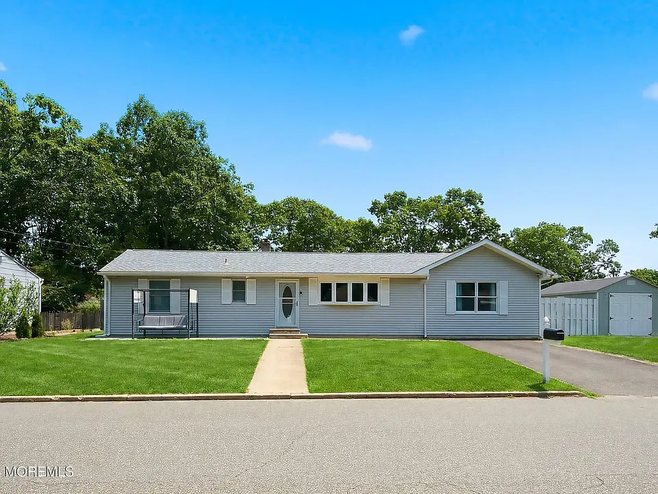 20 Western Dr